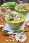 Кремовий суп з кабачків — стокове фото