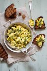 Scrambled egg with green asparagus — Stock Photo