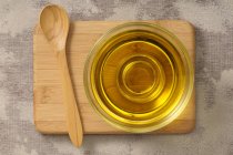 Olive oil in a glass dish — Stock Photo