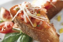 Bruschetta mit Tomaten und Paprika — Stockfoto