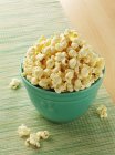Popcorn al cheddar bianco — Foto stock