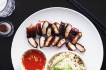Porco grelhado com arroz — Fotografia de Stock