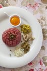Tartare de steak au jaune — Photo de stock