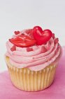 Cupcake mit Buttercreme belegt — Stockfoto
