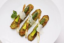 Fette di zucchina impanate — Foto stock