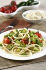 Pasta Bucatoni con asparagi — Foto stock