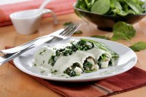 Cannelloni-Spinat-Nudeln — Stockfoto