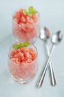 Gemischte Wassermelone im Glas serviert — Stockfoto