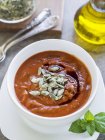 Kürbis-Tomaten-Sahne-Suppe — Stockfoto