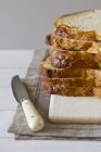 Fette impilate di pane — Foto stock