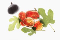 Figs and fig leaves — Stock Photo