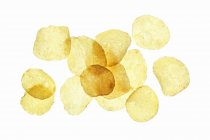 Chips de pommes de terre sur fond blanc — Photo de stock