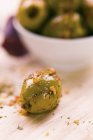 Marinierte grüne Oliven — Stockfoto