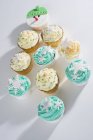 Cupcakes mit Wintermotiv dekoriert — Stockfoto