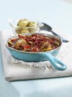 Chicken stew with peppers and olives — Stock Photo