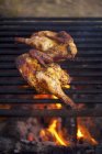 Halved Chickens on Grill — Stock Photo
