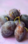 Ripe fresh plums — Stock Photo