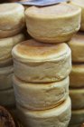 Muffins ingleses empilhados — Fotografia de Stock