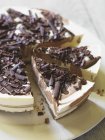 Cheesecake com chocolate no prato — Fotografia de Stock