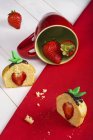 Erdbeer-Cupcake im Becher — Stockfoto