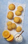 Оранжевое печенье — стоковое фото