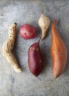 Différents types de pommes de terre — Photo de stock