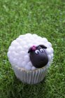 Easter lamb cupcake — Stock Photo