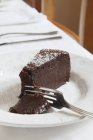 Scheibe Schokoladenkuchen — Stockfoto