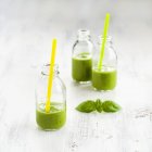 Smoothie made with spinach — Stock Photo