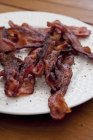 Rashers de bacon frito crocante — Fotografia de Stock