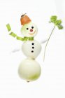 Snowman made from onions — Stock Photo