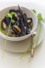Steamed mussels in wine — Stock Photo
