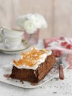 Carrot cake with cream — Stock Photo