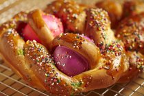 Easter bread with sugar sprinkles — Stock Photo