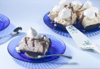 Closeup view of Mississippi River Pie pieces — Stock Photo