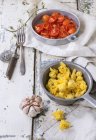 Sacchettini pasta with baked tomatoes — Stock Photo