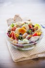 Mixed salad with tuna fish — Stock Photo