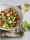 Caprese penne pasta salad — Stock Photo