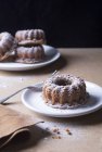 Cake dusted with icing sugar — Stock Photo