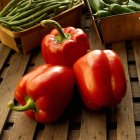 Organic red peppers — Stock Photo