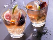 Fruity Christmas cocktails — Stock Photo