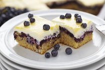 Blueberry cake with egg liqueur — Stock Photo