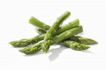 Asparagi verdi freschi — Foto stock