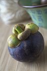 Mangostán fresco maduro - foto de stock
