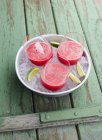 Wassermelonen-Smoothies im Glas — Stockfoto