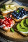 Fruit open sandwiches — Stock Photo