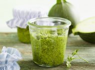 Courgette pesto with parsley — Stock Photo