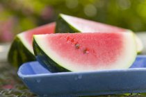 Frische Wassermelone in Scheiben geschnitten — Stockfoto