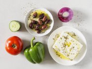 Інгредієнти для грецького країни салат — стокове фото