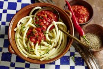 Pasta maccheroni con salsa di pomodoro — Foto stock